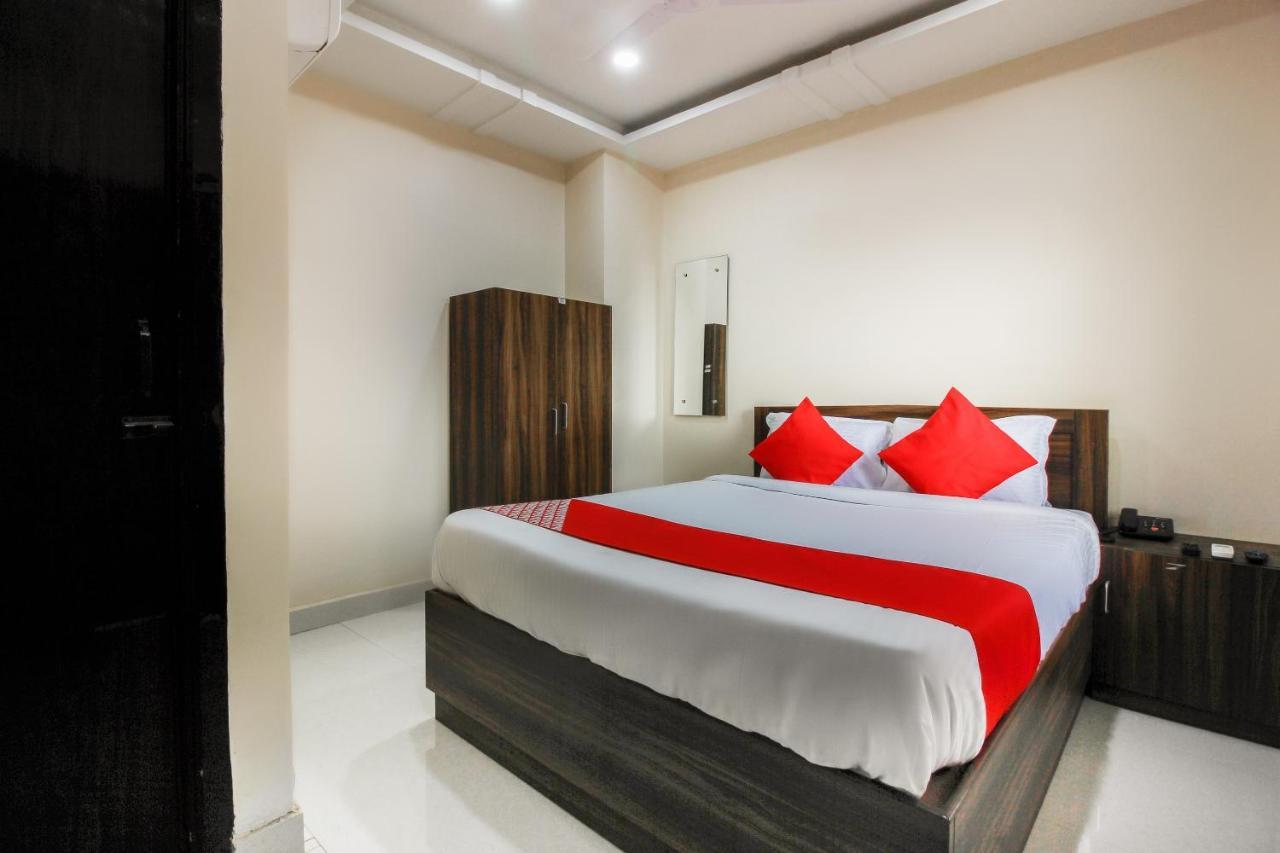 Oyo 66942 Venus Residency Hotell Lalaguda Eksteriør bilde