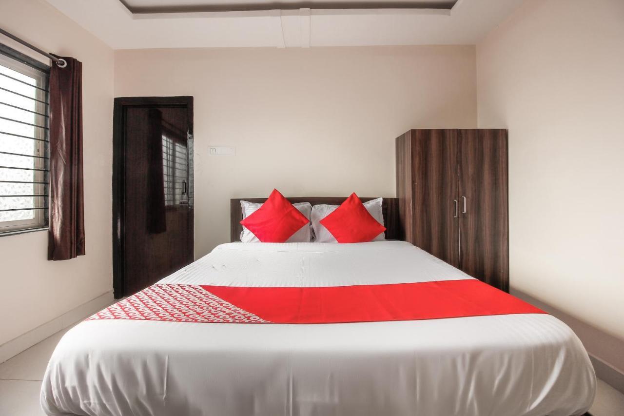 Oyo 66942 Venus Residency Hotell Lalaguda Eksteriør bilde