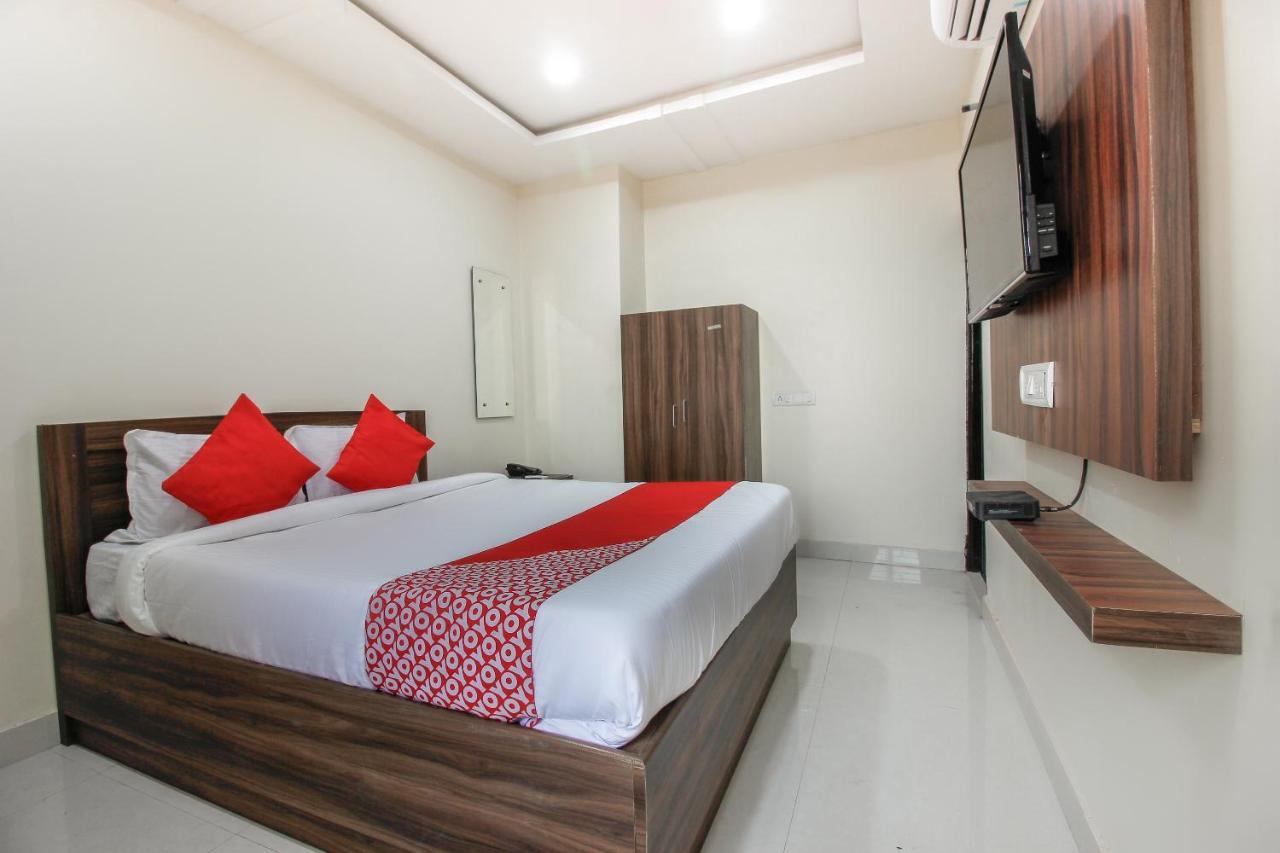 Oyo 66942 Venus Residency Hotell Lalaguda Eksteriør bilde