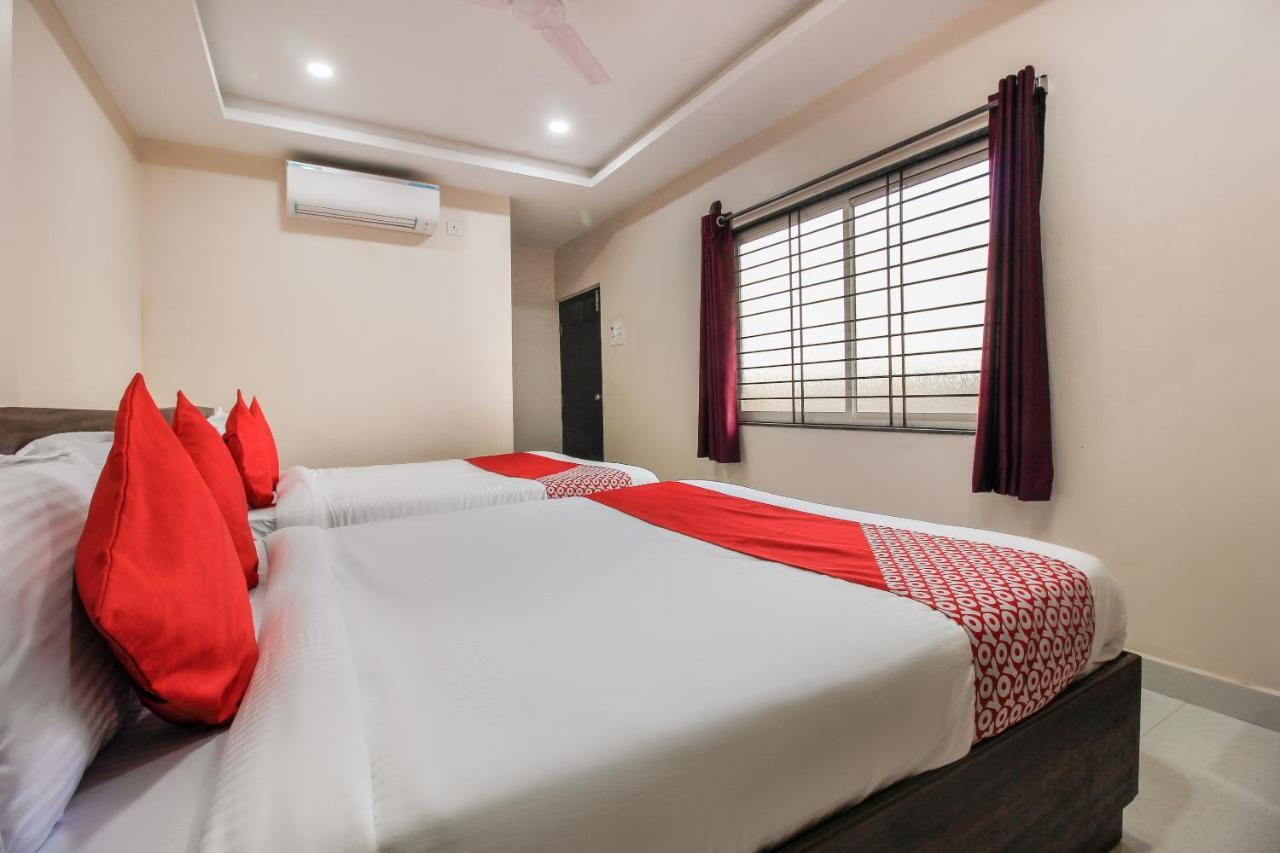 Oyo 66942 Venus Residency Hotell Lalaguda Eksteriør bilde